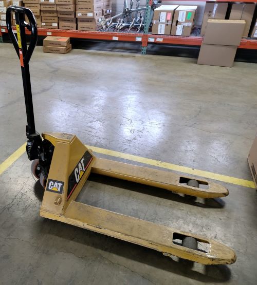 Caterpillar Pallet Jack #3